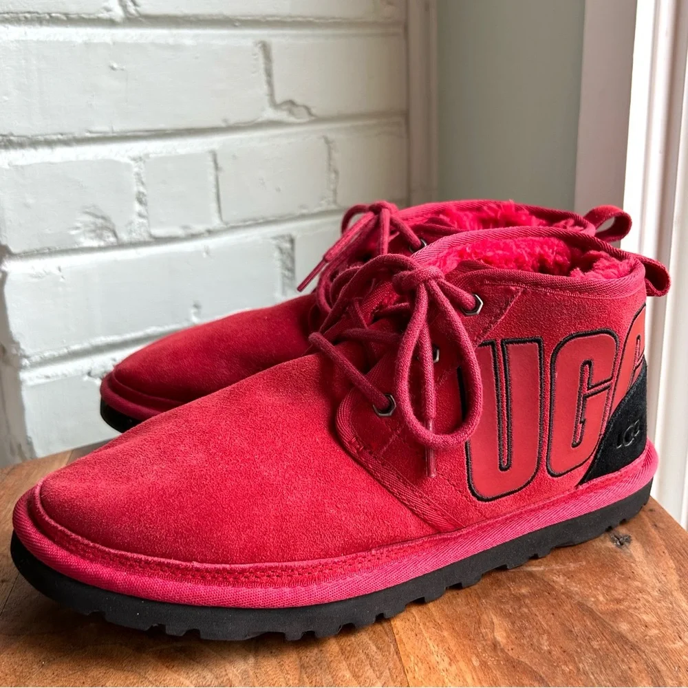 UGG Men's Neumel Graphic Outline Chukka Boot‎ Samba Red/Black Suede 8